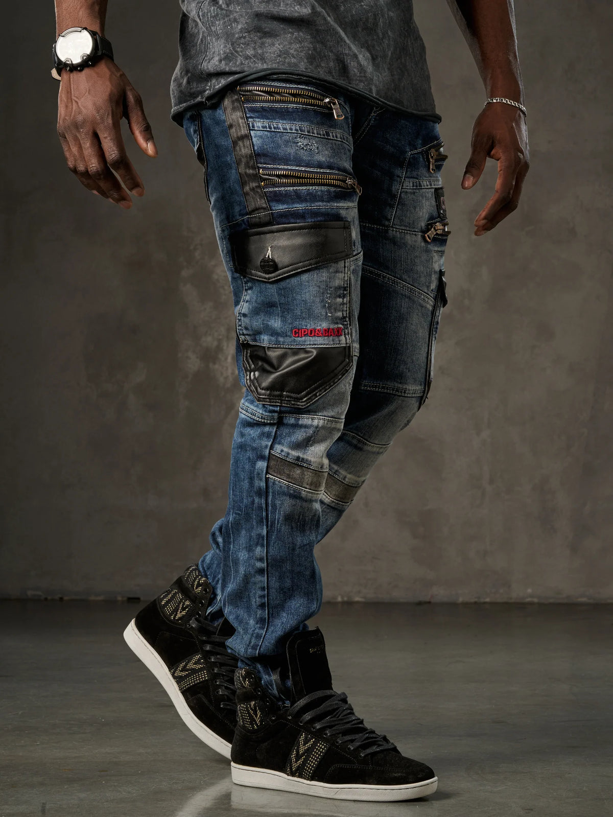 CIPO BAX men's comfortable jeans with striking applications