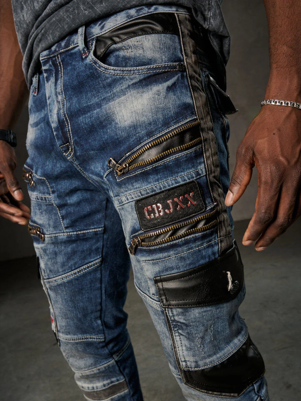 CIPO BAX men's comfortable jeans with striking applications